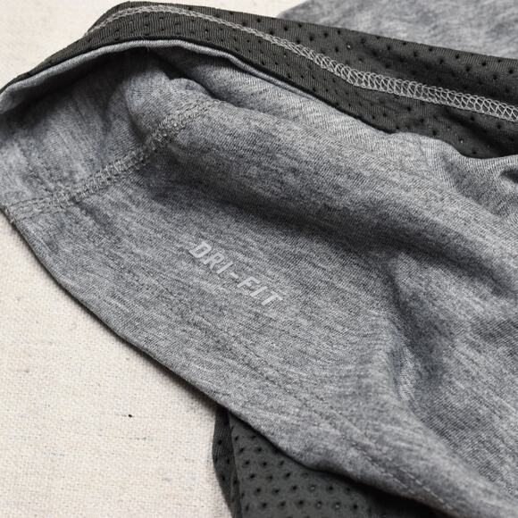 Nike Women Tank Top Crew Neck Solid Gym Polyester Gray Size L Reversible Dri Fit - Picture 8 of 8